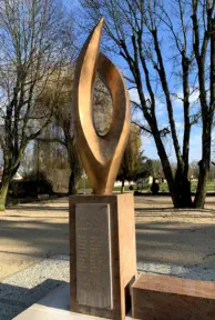 Monument aux morts Orgeux - Sculpture Monumentale en bronze - COUQUEBERG